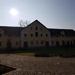 Statek 1738 Guest house