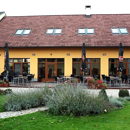 Statek 1738 Vsestudy