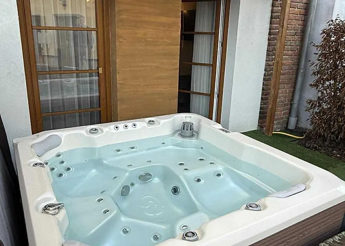 Statek 1738 Penzion Vsestudy